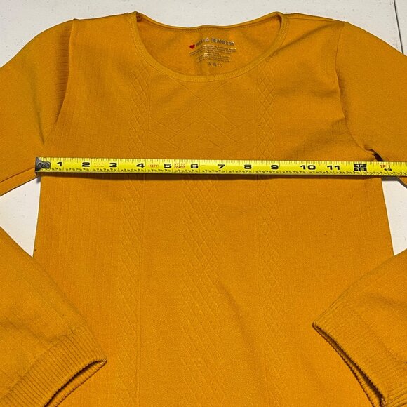 Bella Seamless Mustard Yellow Long Sleeve Textured Knit Womens Sweater - Picture 6 of 8